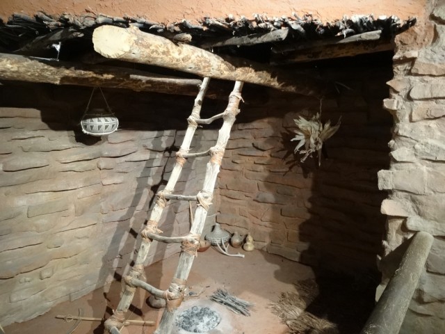 Zdj cia: Centrum Kultury Anasazi w Boulder, Utah, Rekonstrukcja kivy Anasazi , USA