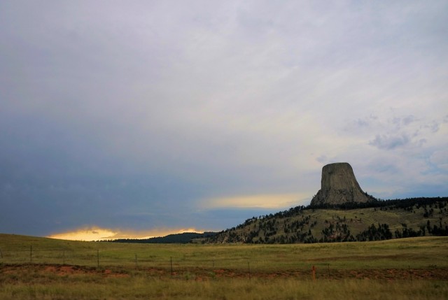 Zdj cia: Devils Tower National Monument, Wyoming, Przed burz, USA