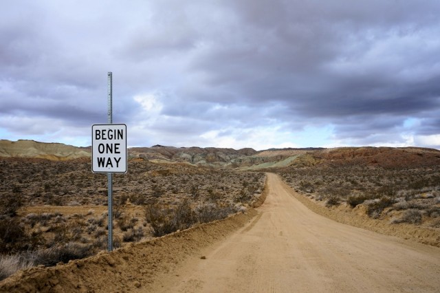 Zdj cia: Pustynia Mojave, Kalifornia, Wjazd do Rainbow Basin Natural Area, USA