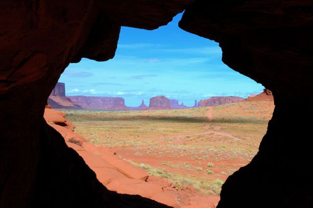 Zdjęcia: Monument Valley, Arizona, Okno z widokiem na krainę Navajo, USA Zdjęcia: Monument Valley, Arizona, Okno z widokiem na krainę Navajo, USA