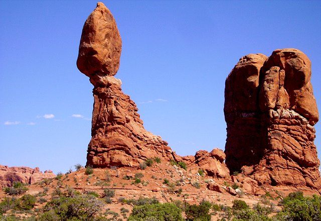 Zdjęcia: Narodowy Park Łuków Skalnych, Arizona, Balanced Rock z bliska, USA Zdjęcia: Narodowy Park Łuków Skalnych, Arizona, Balanced Rock z bliska, USA
