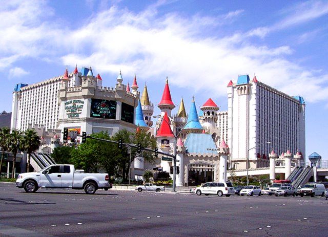 Zdjęcia: Las Vegas, Nevada, a w dzień - tani kicz, USA Zdjęcia: Las Vegas, Nevada, a w dzień - tani kicz, USA