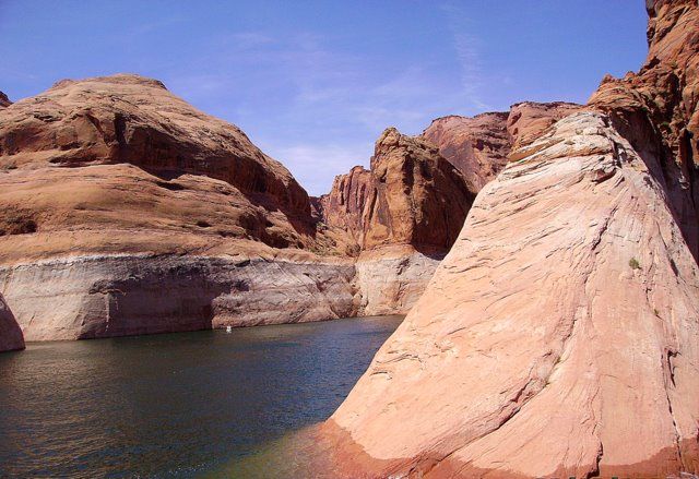 Zdjęcia: okolice Page - Lake Powell, Arizona, meandry Lake Powell, USA Zdjęcia: okolice Page - Lake Powell, Arizona, meandry Lake Powell, USA