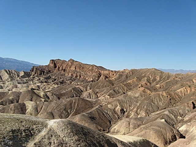 Zdjęcia: Dolina Śmierci- Zabriskie Point, Kalifornia, brązowe- rude- w paski, USA Zdjęcia: Dolina Śmierci- Zabriskie Point, Kalifornia, brązowe- rude- w paski, USA
