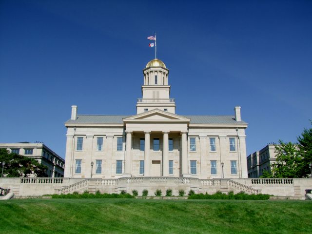 Zdjęcia: Iowa / Iowa City, zabytkowy, stanowy Kapitol, USA Zdjęcia: Iowa / Iowa City, zabytkowy, stanowy Kapitol, USA