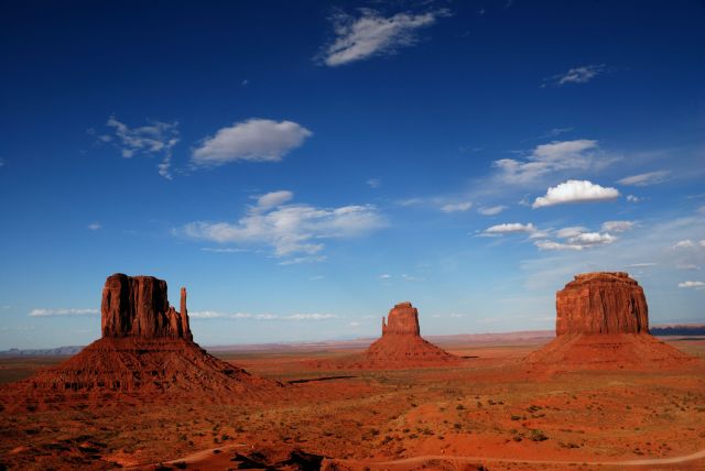 Zdjęcia: Navajo Tribal Park , Utah, Monument Valley, USA Zdjęcia: Navajo Tribal Park , Utah, Monument Valley, USA
