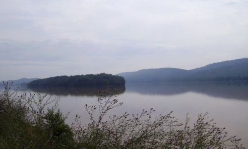 Zdjęcie USA / Pensylwania / nad rzeką Delaware / mglisty poranek