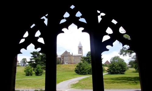 Zdjcie USA / stan Nowy York / Ithaca - Uniwesytet Cornella / spojrzenie z kruganka
