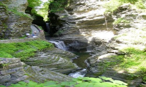 Zdjcie USA / stan Nowy York / Watkins Glen State Park - Finger Lakes / ...i cigle pod grk schodami....