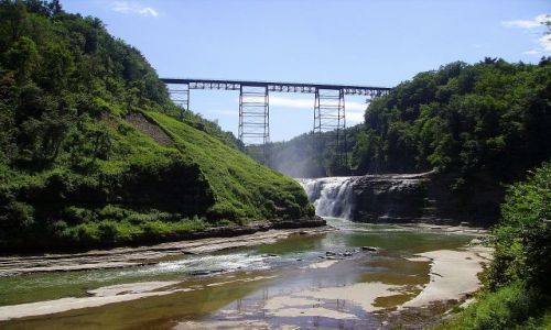 Zdjcie USA / stan Nowy York / Letchworth State Park / kolejna kaskada na rzece 