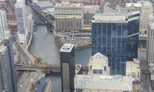 Zdjęcie USA / Illinois / Willis Tower - 103 piętro, na wysokości 412 m / Widok na rzekę Chicago