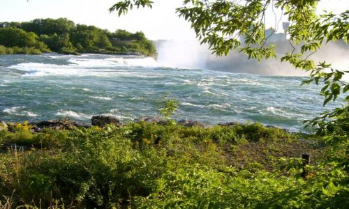 Zdjęcie USA / Stan Nowy York / Niagra falls / wrząca rzeka