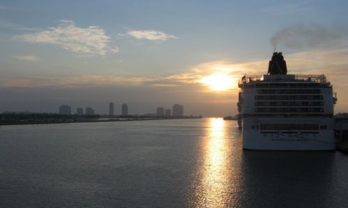 Zdjecie USA / Floryda / Port Miami / Miami
