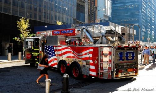 Zdjecie USA / NYC / Manhattan / Fire Trucks New York