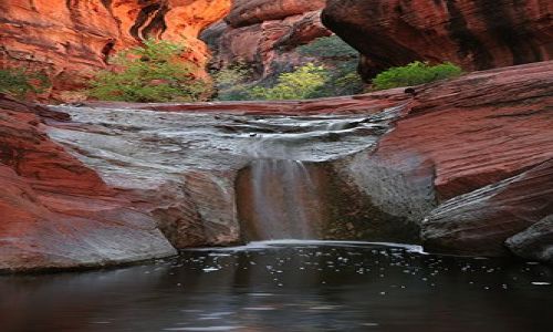 Zdjecie USA / Utah / Red Cliffs / biała woda