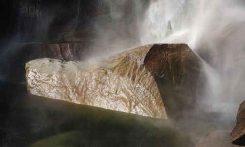 Zdjecie USA / California / Potok Yosemite  / Yosemite National Park jedna z III kaskad 