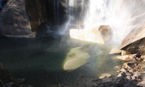 Zdjecie USA / California / Potok Yosemite  / Yosemite National Park jedna z III kaskad 