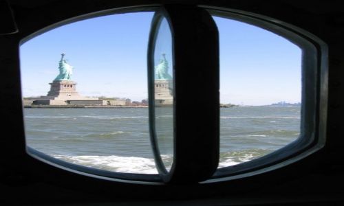 Zdjęcie USA / NY / z toalety / skup złomu