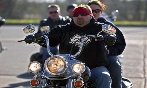 Zdjecie USA / Tejas / Strokers HD Club  / wiosna wjechala na siedzonku Harley Davidson 