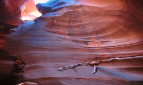 Zdjecie USA / Arizona / Navajo Tribal Park - niedaleko Page / Antelope Canyon - wiatem malowane 1