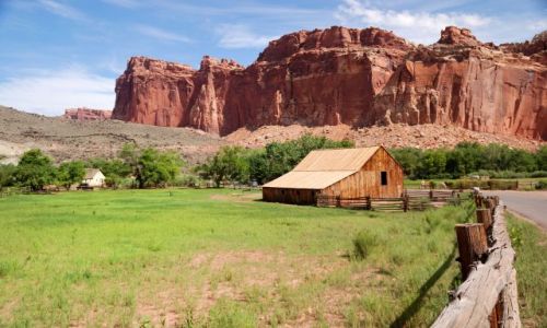 Zdjęcie USA / Utah / Fruita / gorska chatka