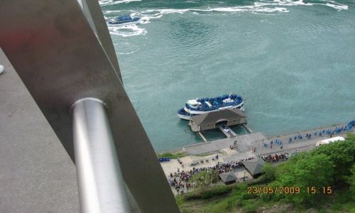 Zdjęcie USA / Niagara Falls / Niagara / Rejs pod wodospad