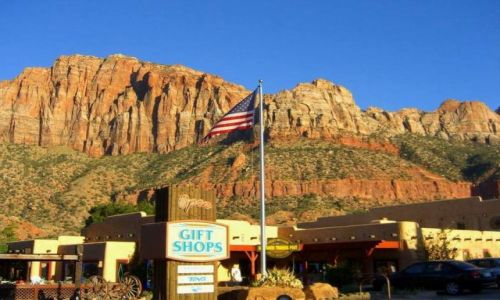 Zdjęcie USA / Utah / Zion National Park / Skały w