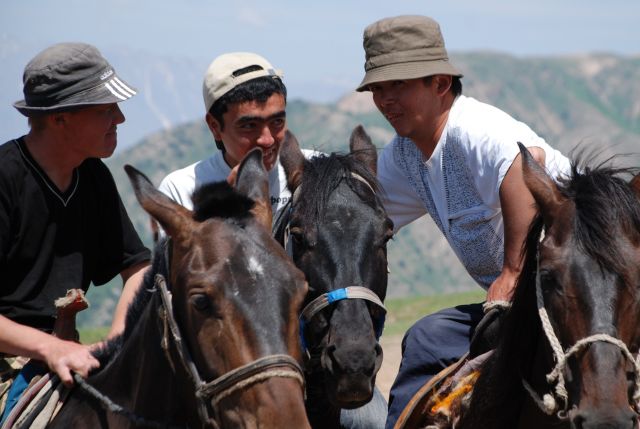 Zdjęcia: Chimgan, Tien-Szan, Trójka przyjaciól, UZBEKISTAN Zdjęcia: Chimgan, Tien-Szan, Trójka przyjaciól, UZBEKISTAN
