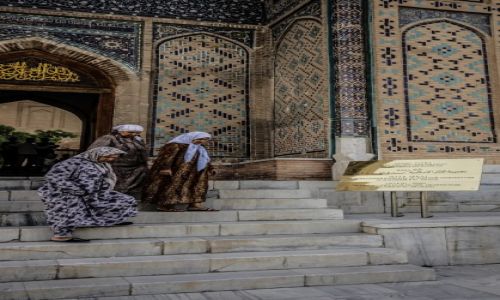 Zdjecie UZBEKISTAN / wilajet samarkandzki / Szah-i-Zinda / Byy sobie Gracje trzy...