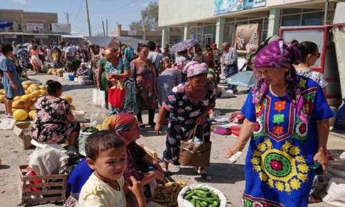 Zdjęcie UZBEKISTAN / Karakałpacja / Mangit / Na targowisku w Mangʻit