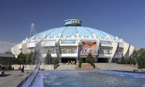 Zdjcie UZBEKISTAN / - / Taszkient / Budynek cyrku w Taszkiencie
