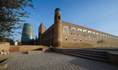 Zdjcie UZBEKISTAN / Wilajet chorezmijski / Chiva / Minaret Kalta Minor 