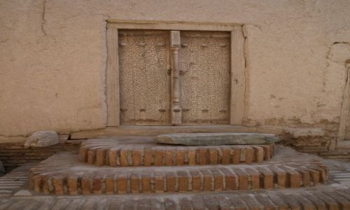 Zdjęcie UZBEKISTAN / brak / Uzbekistan / Chiva / Tajemnicze drzwi
