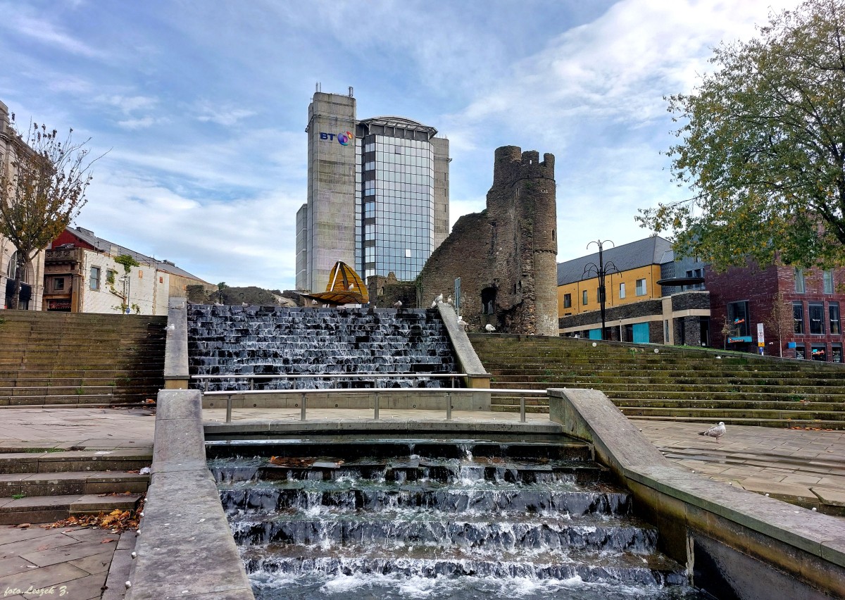Zdjęcia: Centrum Swansea., Swansea., Swansea - Ruiny zamku., WALIA Zdjęcia: Centrum Swansea., Swansea., Swansea - Ruiny zamku., WALIA