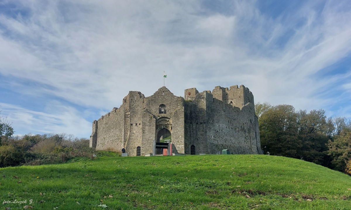 Zdjęcia: Zachodnia zatoka Swansea., Południowe wybrzeże Walii., Mumbles - zamek Oystermouth., WALIA Zdjęcia: Zachodnia zatoka Swansea., Południowe wybrzeże Walii., Mumbles - zamek Oystermouth., WALIA