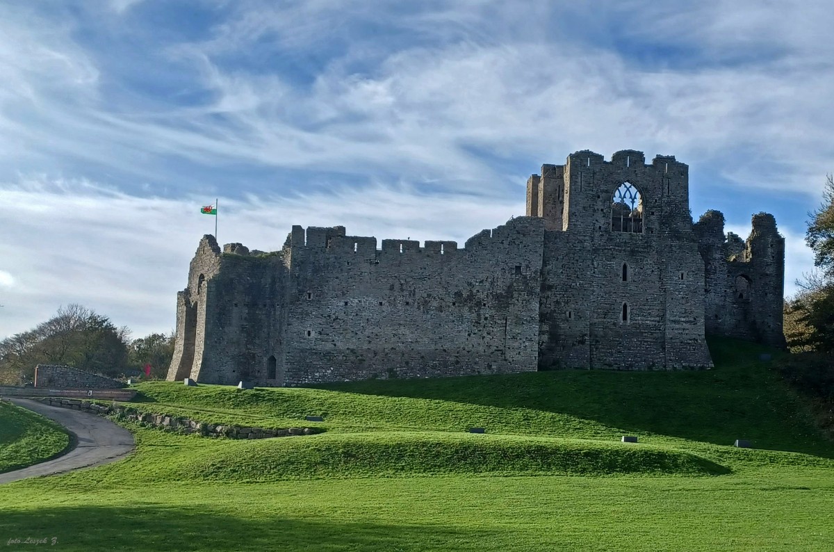Zdjęcia: Mumbles - wsch.strona półwyspu Gower., Swansea., Normański zamek Oystermouth., WALIA Zdjęcia: Mumbles - wsch.strona półwyspu Gower., Swansea., Normański zamek Oystermouth., WALIA