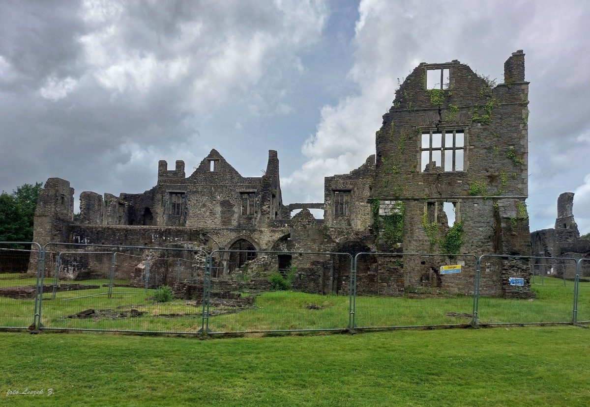 Zdjęcia: Neath Abbey., Południowa Walia., Ruiny opactwa Neatch., WALIA Zdjęcia: Neath Abbey., Południowa Walia., Ruiny opactwa Neatch., WALIA