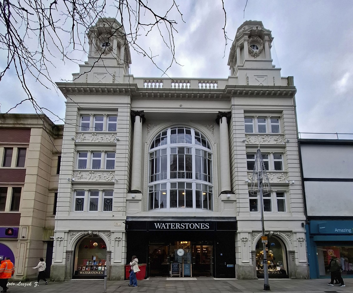 Zdjęcia: Swansea., Swansea., Stare kino, obecnie księgarnia., WALIA Zdjęcia: Swansea., Swansea., Stare kino, obecnie księgarnia., WALIA