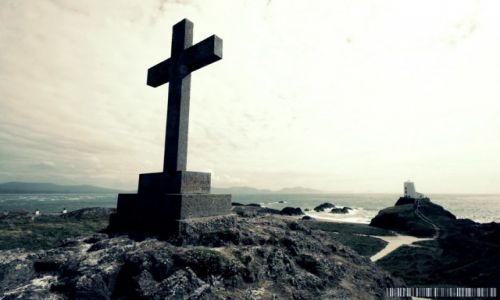 Zdjęcie WALIA / Anglesey / Wyspa Llanddwyn Ynys / Symbol chrzescijanski na celtyckiej ziemi