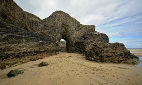 Zdjecie ANGLIA / Kornwalia / Perranporth / Skalna brama