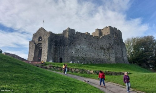 Zdjcie WALIA / Zachodnia zatoka Swansea. / Swansea. / Mumbles - zamek Oystermouth.