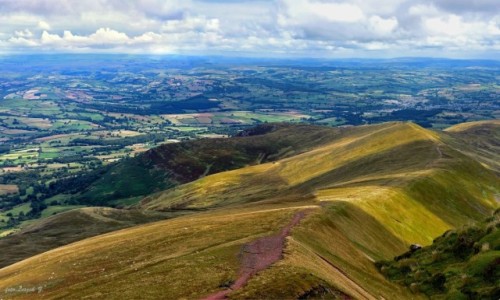 Zdjcie WALIA / Brecon Beacons National Park. / Masyw grski Brecon Beacons. / Panorama ze szczytu Pen y Fan.