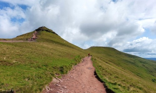 Zdjcie WALIA / Brecon Beacons National Park. / Szlak na Pen y Fan. / Dwa szczyty Pen y Fan.