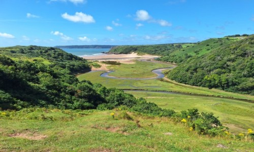 Zdjecie WALIA / Pwysep Gower. / Parkmill. / Zatoka Trzech Klifw sprzed ruin zamku Pennard.