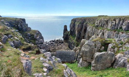Zdjecie WALIA / Park Narodowy Pembrokeshire Coast. / Hrabstwo Pombrokeshire. / Kaplica w. Govana.