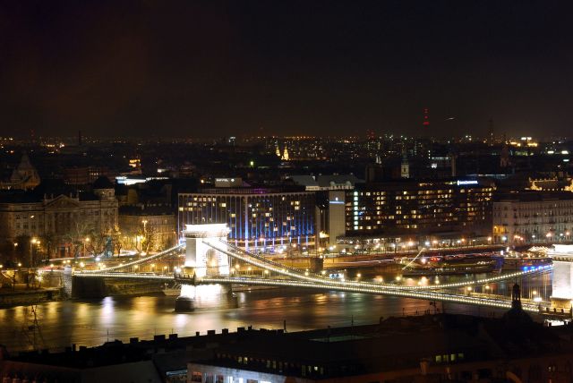Zdjęcia: Budapeszt, Nocne impresje- Most Łańcuchowy, WĘGRY Zdjęcia: Budapeszt, Nocne impresje- Most Łańcuchowy, WĘGRY