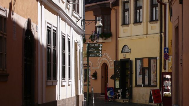 Zdjęcia: Eger, Północne Węgry, Uliczka w Egerze, WĘGRY Zdjęcia: Eger, Północne Węgry, Uliczka w Egerze, WĘGRY