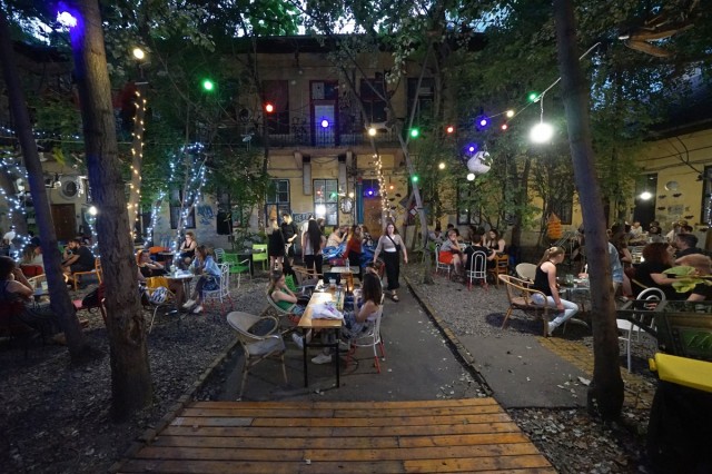 Zdj cia: VII Dzielnica, Budapeszt, Kiedyś tu było podwórko, WĘGRY Zdj cia: VII Dzielnica, Budapeszt, Kiedyś tu było podwórko, WĘGRY