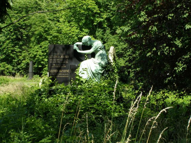 Zdjęcia: CMENTARZ , BUDAPESZT, RZE¬BY NAGROBNE, WĘGRY Zdjęcia: CMENTARZ , BUDAPESZT, RZE¬BY NAGROBNE, WĘGRY
