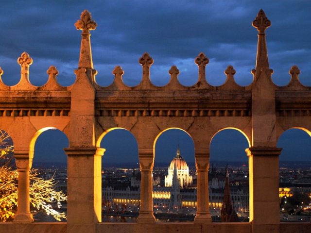 Zdjęcia: Budapeszt, widok na parlament, WĘGRY Zdjęcia: Budapeszt, widok na parlament, WĘGRY